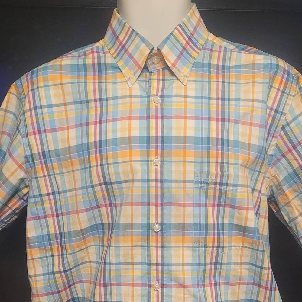 Short sleeve plaid shirt
